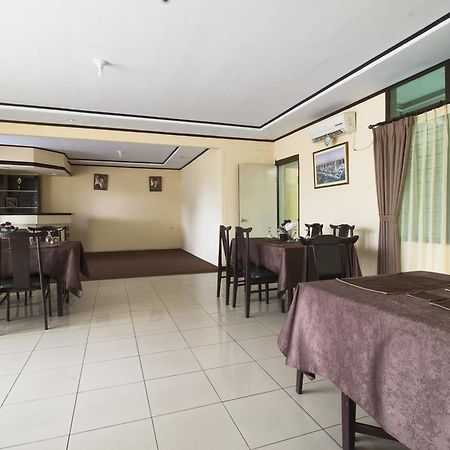 Reddoorz @ Klender Hotel Jakarta Bagian luar foto