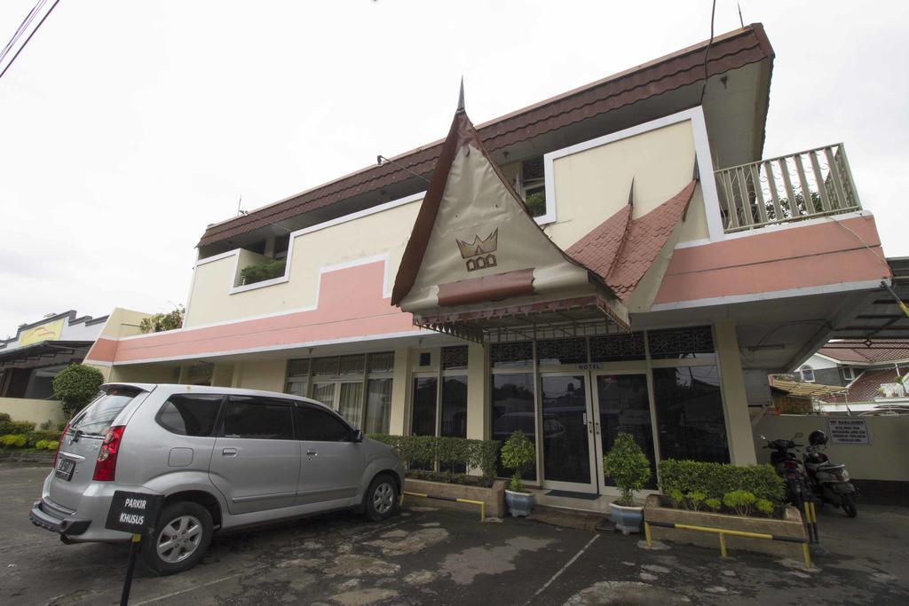 Reddoorz @ Klender Hotel Jakarta Bagian luar foto
